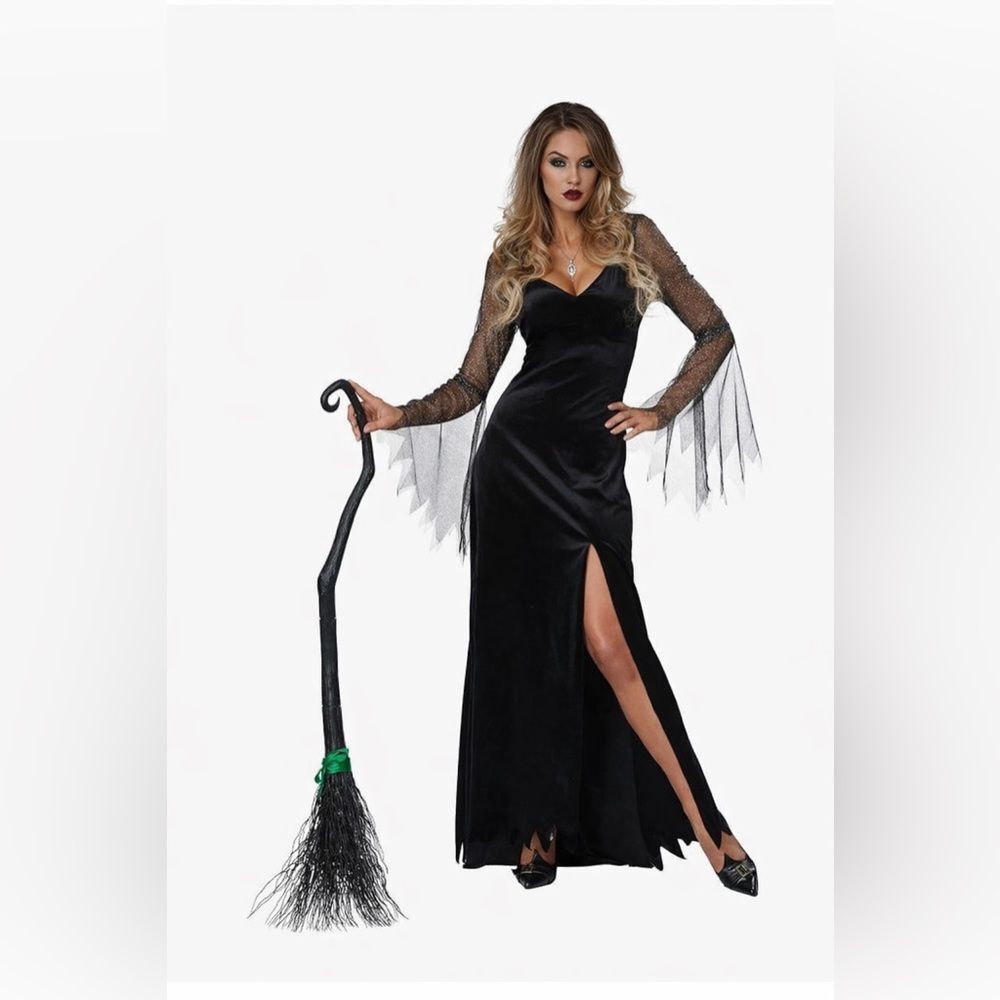 Women’s black witch dress Sz M